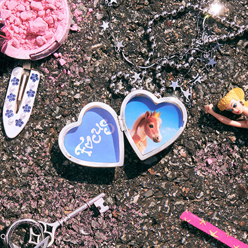 [Pre-Order] Hearts2Hearts - (1ST MINI ALBUM) FOCUS [PHOTOBOOK VER.]